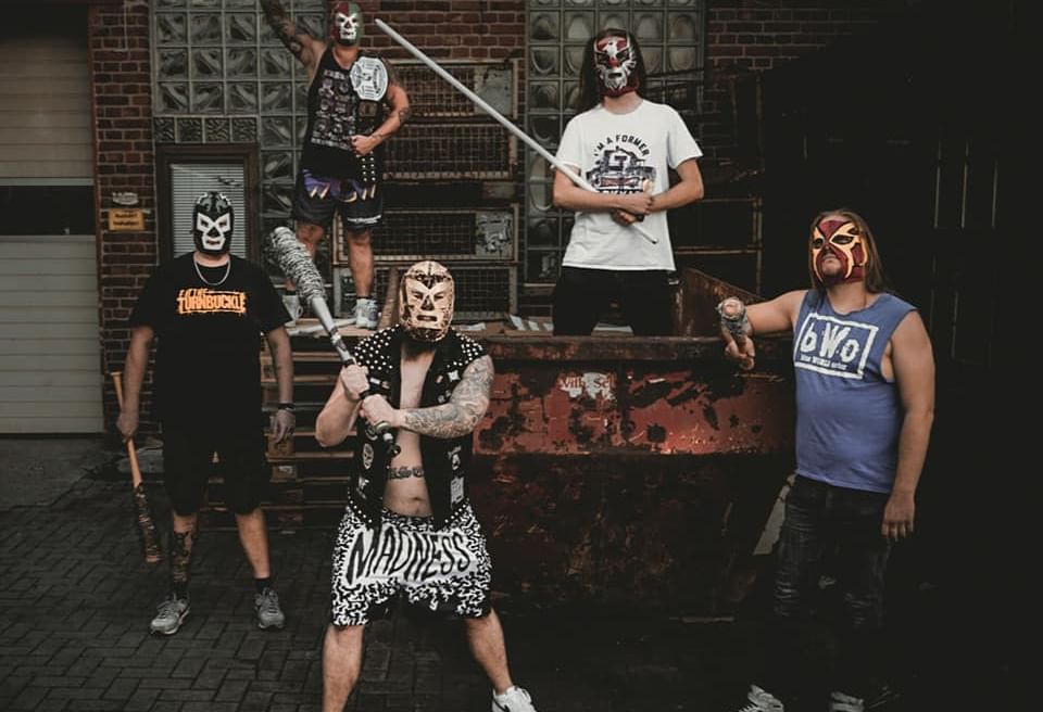 WrestleManiacs